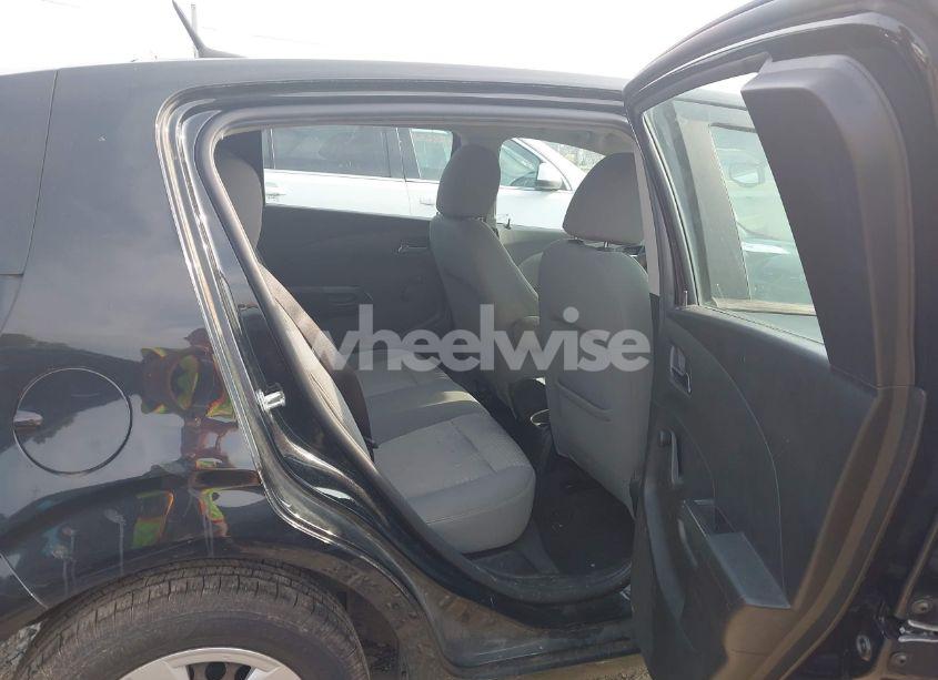 Photo 8 of 2013 Chevrolet Sonic LS AUTO (VIN 1G1JA6SH4D4164950)