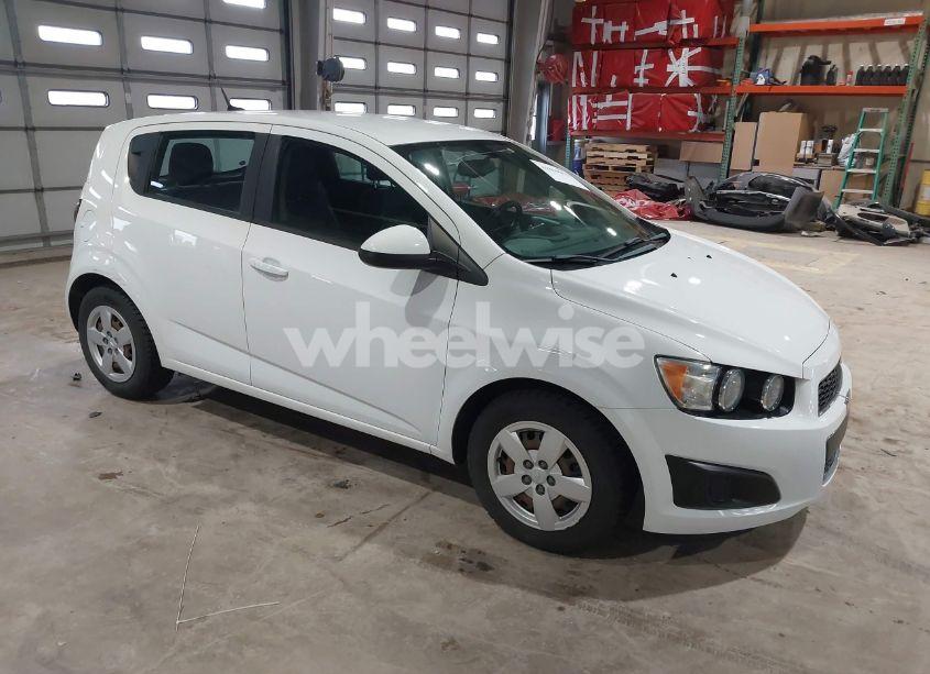 2014 Chevrolet Sonic LS AUTO (VIN 1G1JA6SH5E4196968) main photo