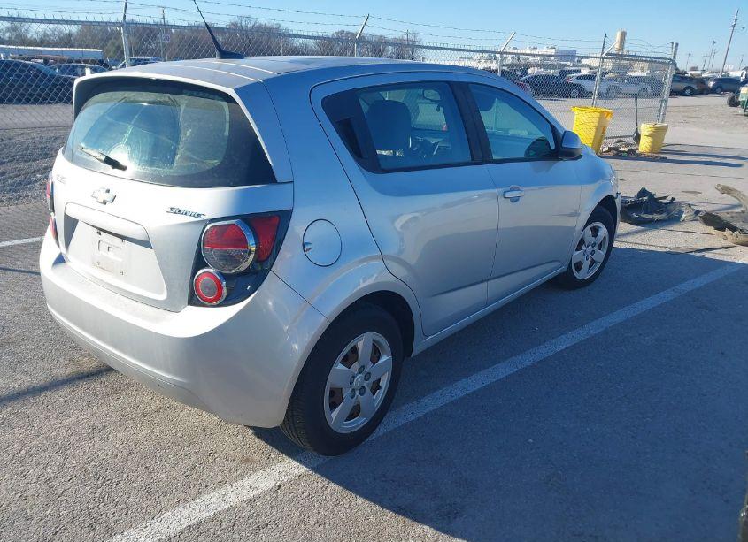 Photo 4 of 2014 Chevrolet Sonic LS AUTO (VIN 1G1JA6SH5E4242315)