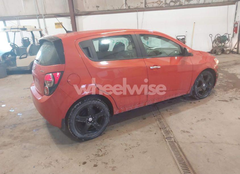 Photo 4 of 2012 Chevrolet Sonic 2LS (VIN 1G1JA6SH6C4191789)