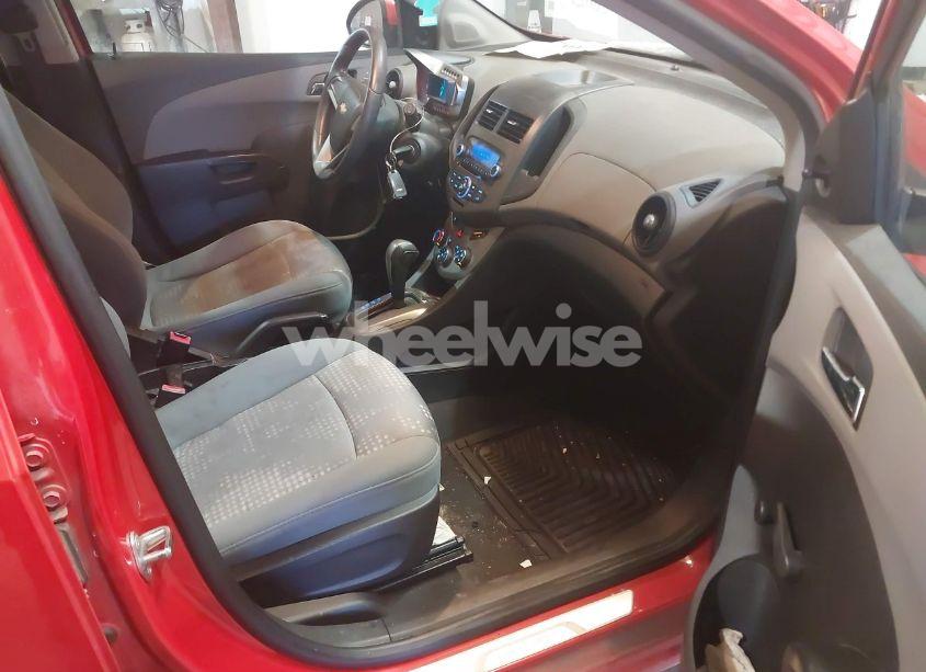 Photo 5 of 2012 Chevrolet Sonic 2LS (VIN 1G1JA6SH6C4191789)