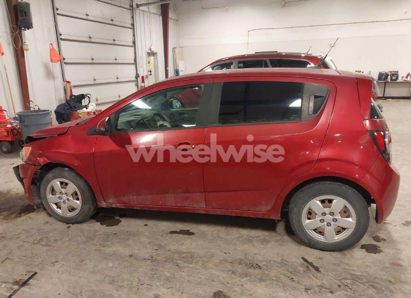 Photo 15 of 2013 Chevrolet Sonic LS AUTO (VIN 1G1JA6SH6D4132923)