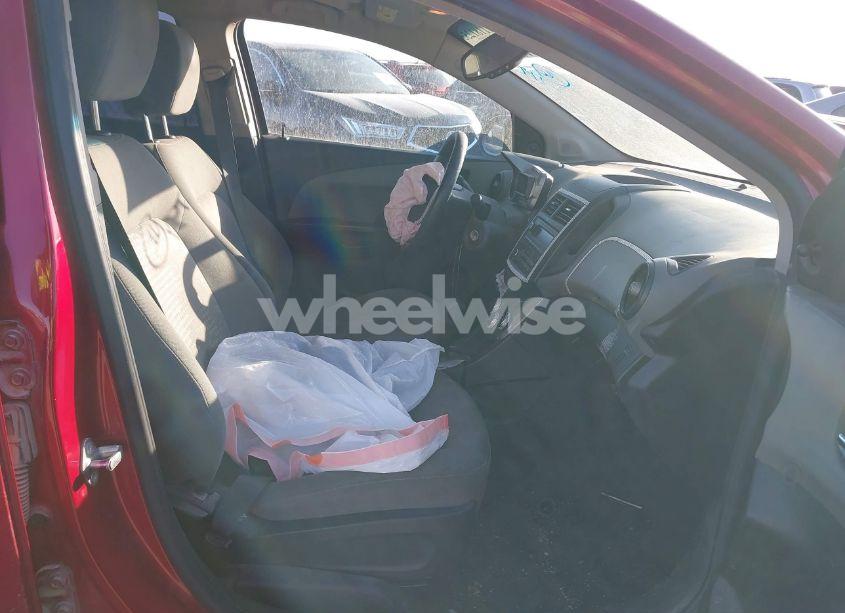 Photo 5 of 2013 Chevrolet Sonic LS AUTO (VIN 1G1JA6SH6D4132923)