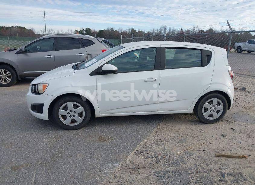 Photo 13 of 2013 Chevrolet Sonic LS AUTO (VIN 1G1JA6SH7D4188966)