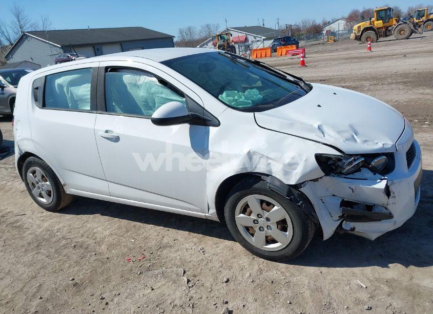 Photo 13 of 2015 Chevrolet Sonic LS AUTO (VIN 1G1JA6SH7F4189585)