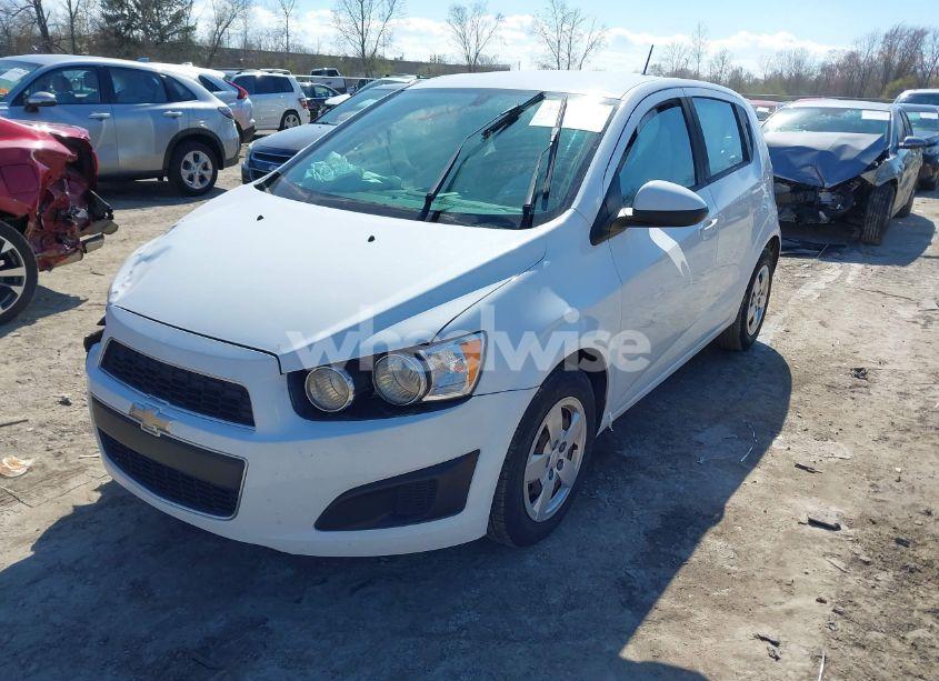Photo 2 of 2015 Chevrolet Sonic LS AUTO (VIN 1G1JA6SH7F4189585)