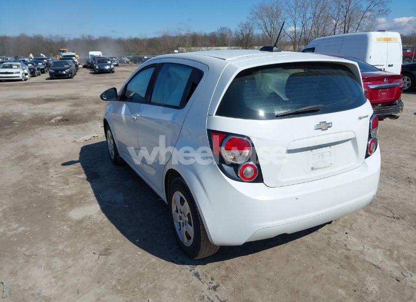 Photo 3 of 2015 Chevrolet Sonic LS AUTO (VIN 1G1JA6SH7F4189585)