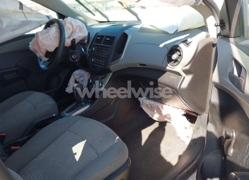 Photo 5 of 2015 Chevrolet Sonic LS AUTO (VIN 1G1JA6SH7F4189585)