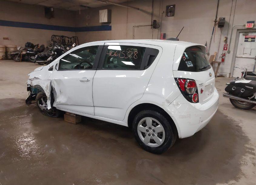 Photo 3 of 2015 Chevrolet Sonic LS AUTO (VIN 1G1JA6SH7F4193233)
