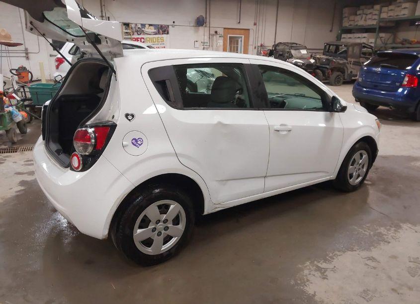 Photo 4 of 2015 Chevrolet Sonic LS AUTO (VIN 1G1JA6SH7F4193233)