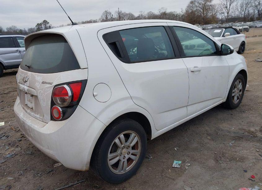 Photo 4 of 2012 Chevrolet Sonic 2LS (VIN 1G1JA6SH9C4140674)