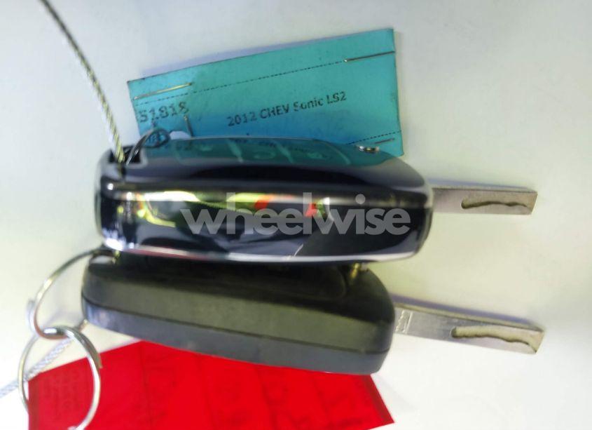 Photo 11 of 2012 Chevrolet Sonic 2LS (VIN 1G1JA6SH9C4160536)