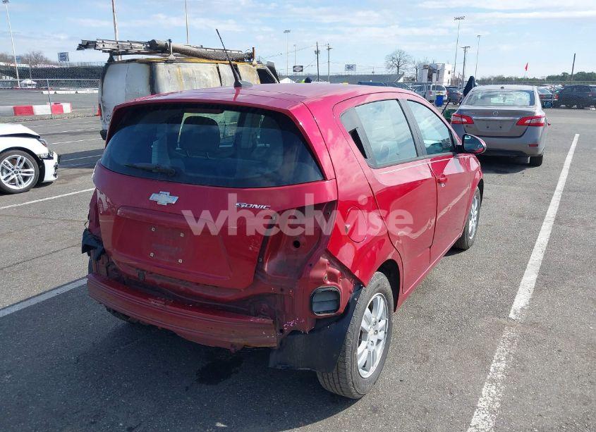 Photo 4 of 2012 Chevrolet Sonic 2LS (VIN 1G1JA6SH9C4160536)