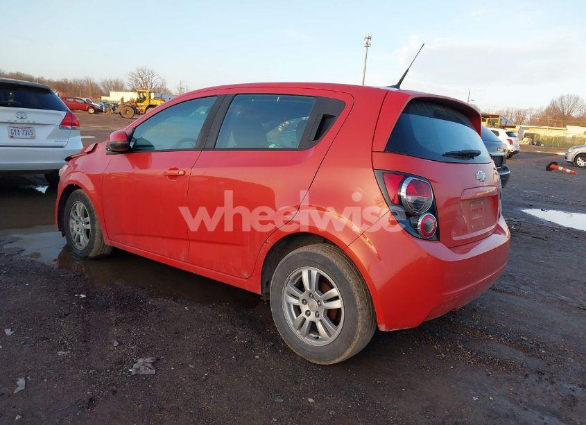 Photo 3 of 2012 Chevrolet Sonic 2LS (VIN 1G1JA6SH9C4179815)