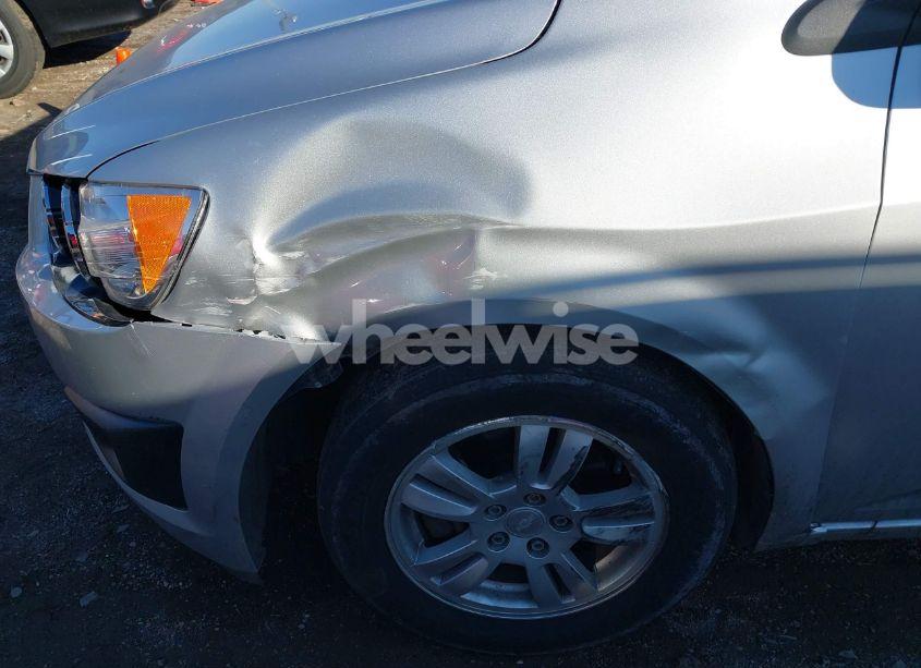 Photo 6 of 2014 Chevrolet Sonic LS AUTO (VIN 1G1JA6SH9E4143156)