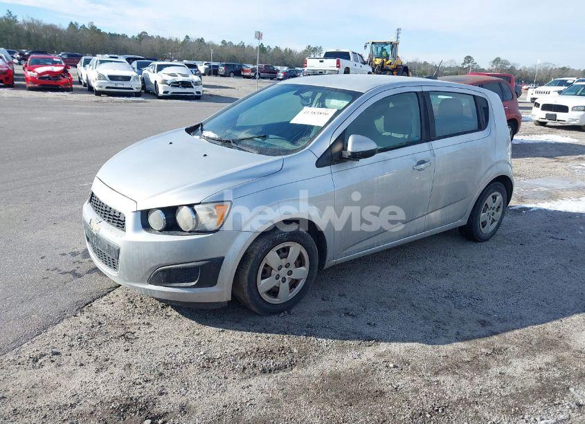 Photo 2 of 2015 Chevrolet Sonic LS AUTO (VIN 1G1JA6SH9F4128237)