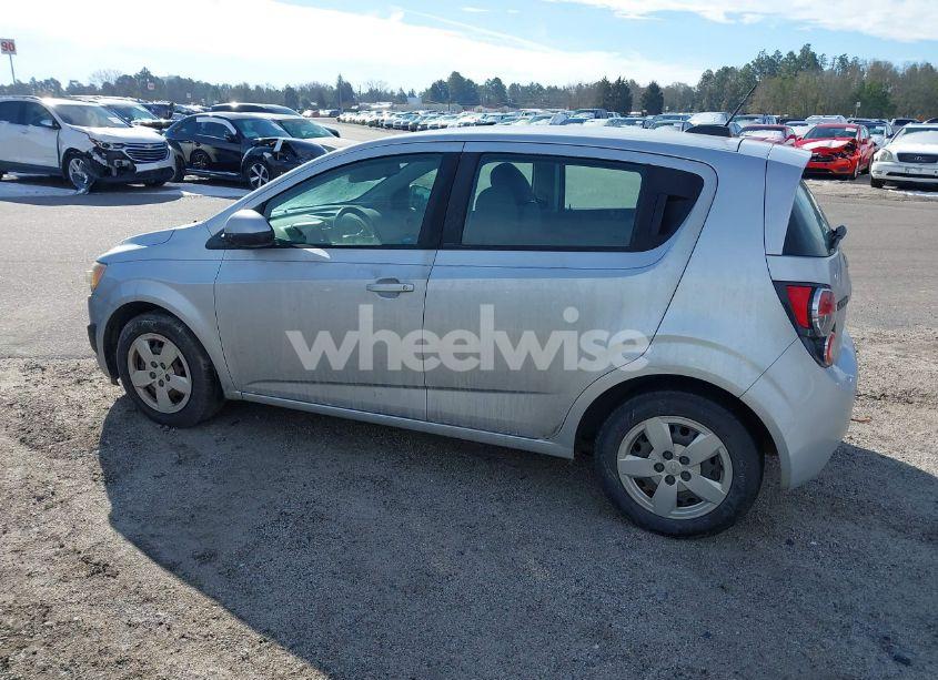 Photo 3 of 2015 Chevrolet Sonic LS AUTO (VIN 1G1JA6SH9F4128237)