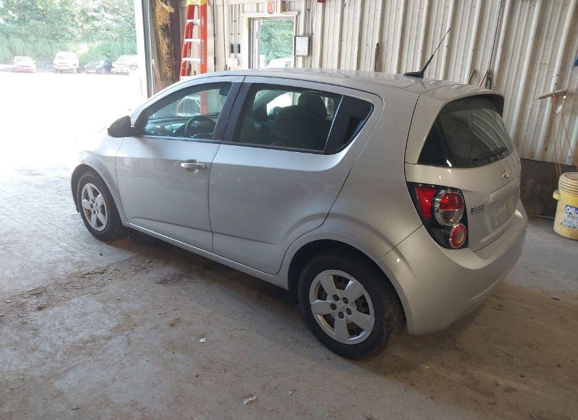 Photo 3 of 2013 Chevrolet Sonic LS AUTO (VIN 1G1JA6SHXD4128695)