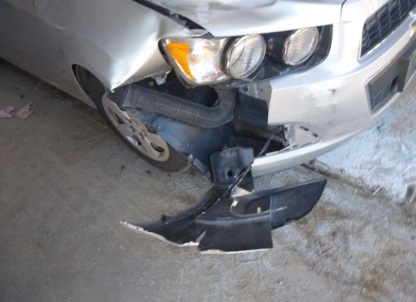 Photo 6 of 2013 Chevrolet Sonic LS AUTO (VIN 1G1JA6SHXD4128695)