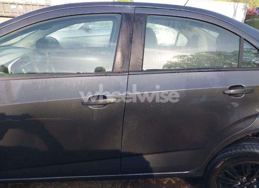 Photo 14 of 2020 Chevrolet Sonic FWD LS (VIN 1G1JB5SB4L4105835)