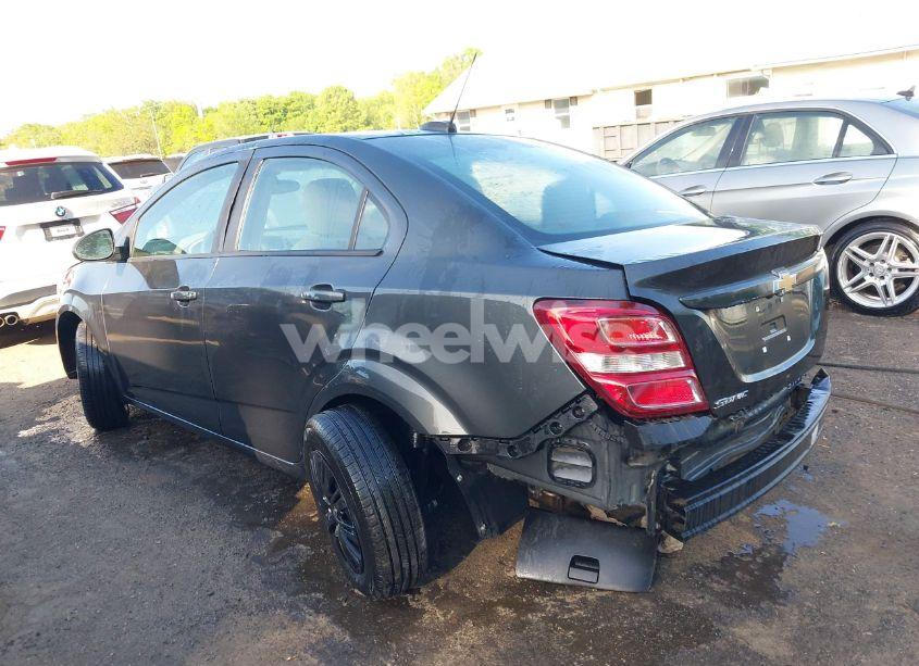 Photo 3 of 2020 Chevrolet Sonic FWD LS (VIN 1G1JB5SB4L4105835)