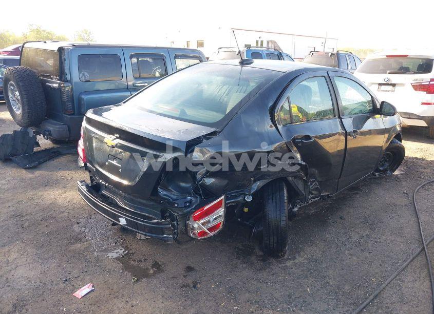 Photo 6 of 2020 Chevrolet Sonic FWD LS (VIN 1G1JB5SB4L4105835)