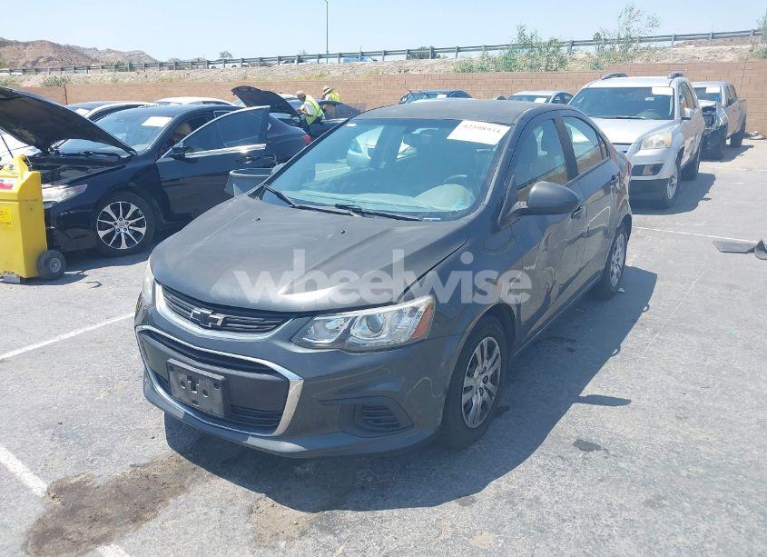 Photo 2 of 2017 Chevrolet Sonic LS AUTO (VIN 1G1JB5SG1H4175117)