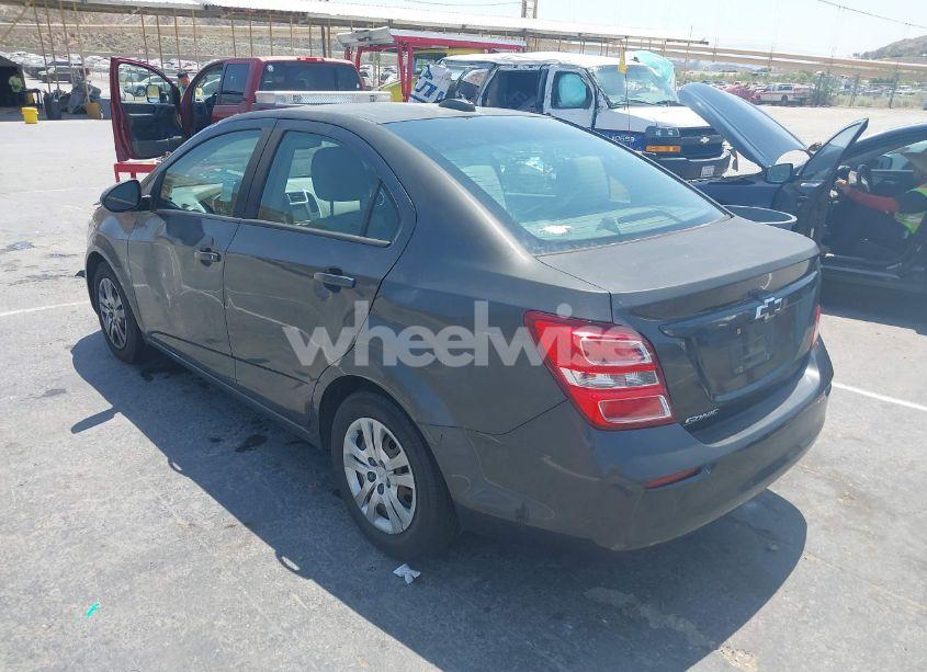 Photo 3 of 2017 Chevrolet Sonic LS AUTO (VIN 1G1JB5SG1H4175117)