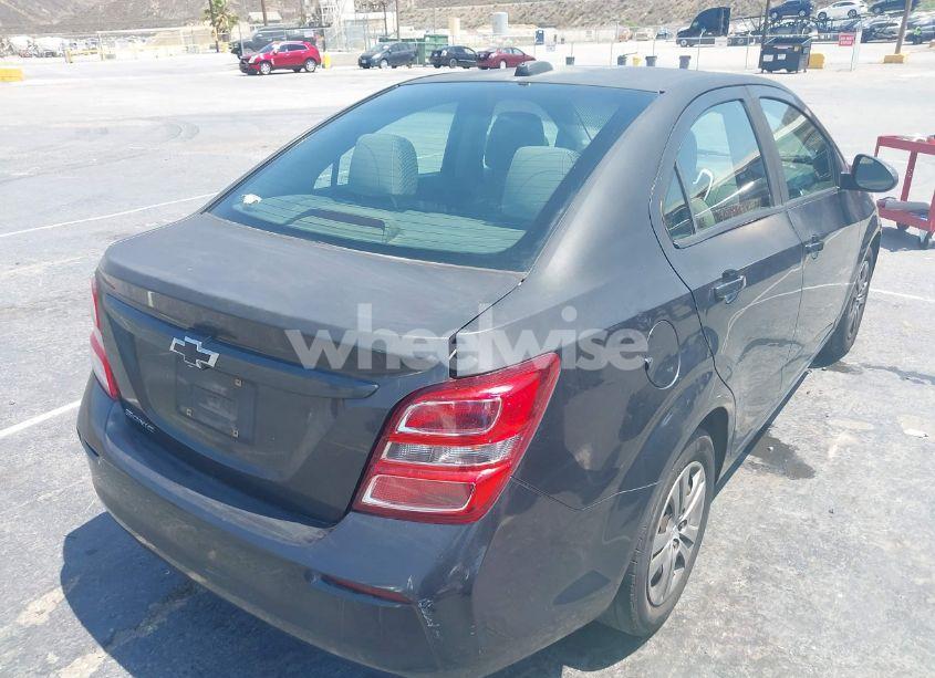 Photo 4 of 2017 Chevrolet Sonic LS AUTO (VIN 1G1JB5SG1H4175117)
