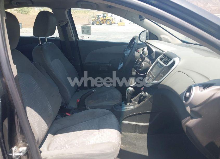 Photo 5 of 2017 Chevrolet Sonic LS AUTO (VIN 1G1JB5SG1H4175117)