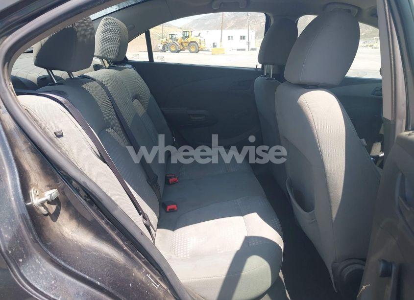 Photo 8 of 2017 Chevrolet Sonic LS AUTO (VIN 1G1JB5SG1H4175117)