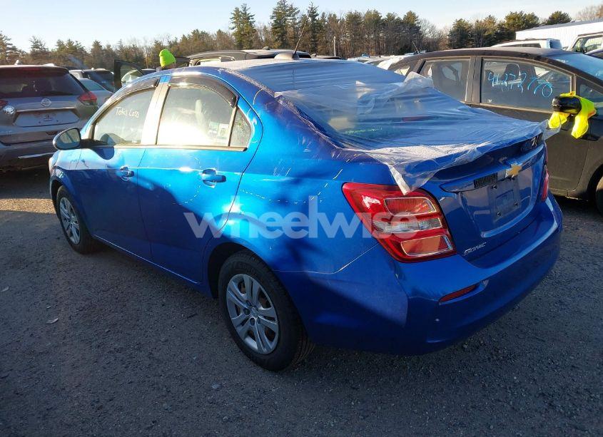 Photo 3 of 2017 Chevrolet Sonic LS AUTO (VIN 1G1JB5SG2H4121891)