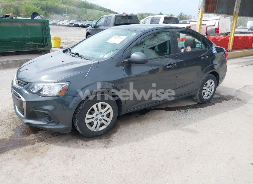 Photo 2 of 2017 Chevrolet Sonic LS AUTO (VIN 1G1JB5SG3H4135041)