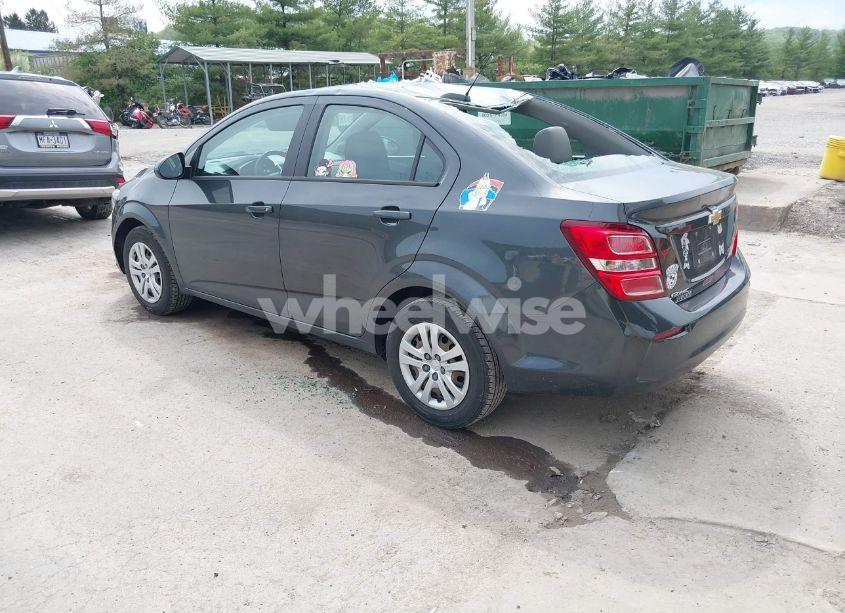 Photo 3 of 2017 Chevrolet Sonic LS AUTO (VIN 1G1JB5SG3H4135041)