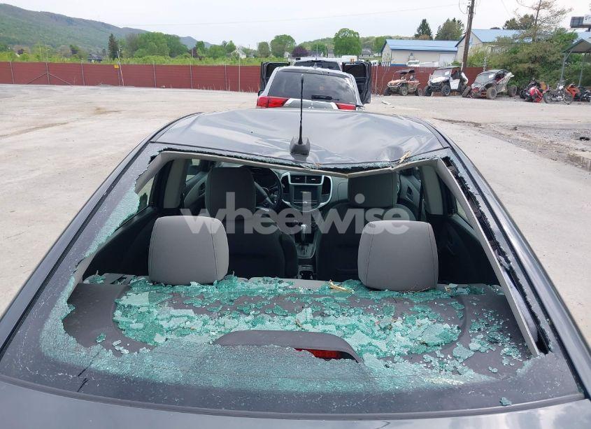 Photo 6 of 2017 Chevrolet Sonic LS AUTO (VIN 1G1JB5SG3H4135041)