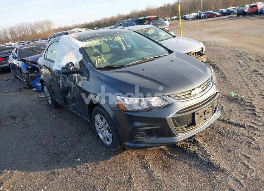 2017 Chevrolet Sonic LS AUTO (VIN 1G1JB5SG6H4136409) main photo