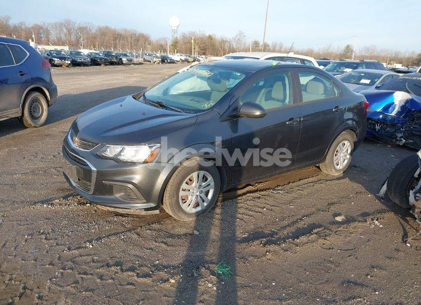 Photo 2 of 2017 Chevrolet Sonic LS AUTO (VIN 1G1JB5SG6H4136409)