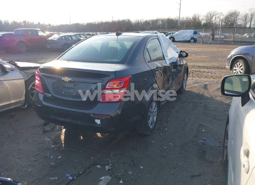 Photo 4 of 2017 Chevrolet Sonic LS AUTO (VIN 1G1JB5SG6H4136409)