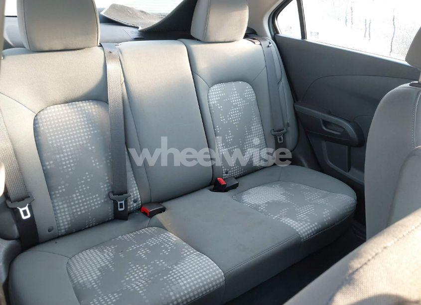 Photo 8 of 2017 Chevrolet Sonic LS AUTO (VIN 1G1JB5SG6H4136409)