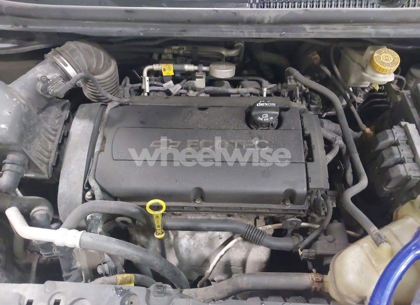 Photo 10 of 2017 Chevrolet Sonic LS AUTO (VIN 1G1JB5SG8H4104237)