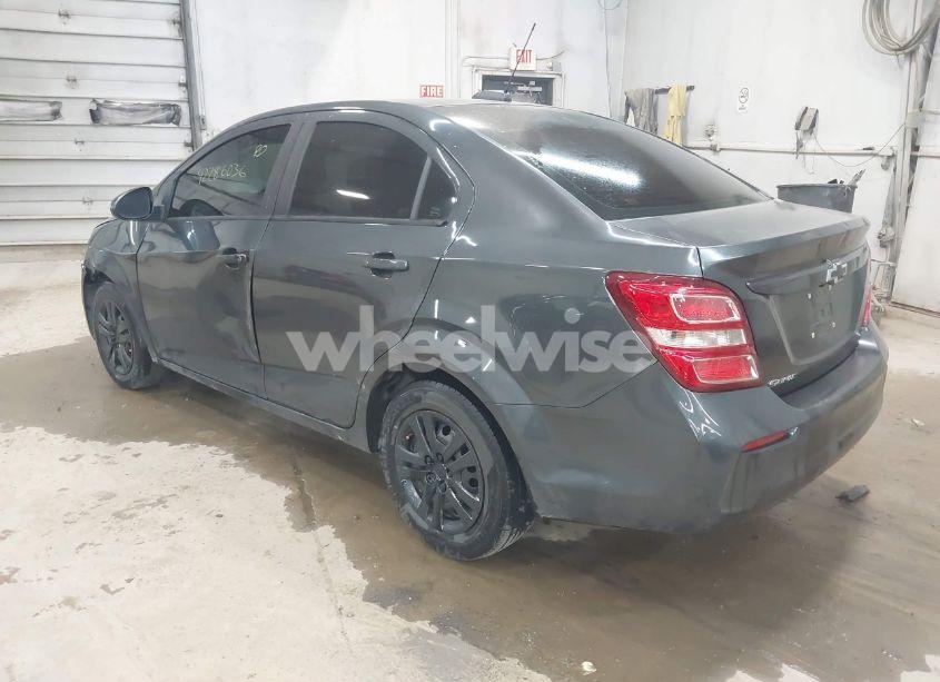 Photo 3 of 2017 Chevrolet Sonic LS AUTO (VIN 1G1JB5SG8H4104237)