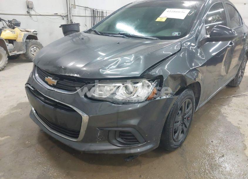 Photo 6 of 2017 Chevrolet Sonic LS AUTO (VIN 1G1JB5SG8H4104237)
