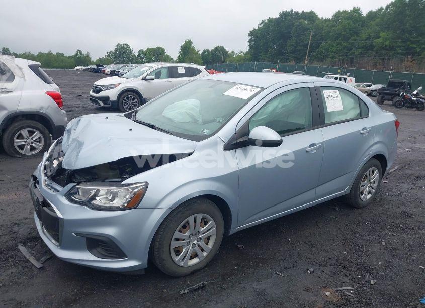 Photo 2 of 2017 Chevrolet Sonic LS AUTO (VIN 1G1JB5SG8H4144690)