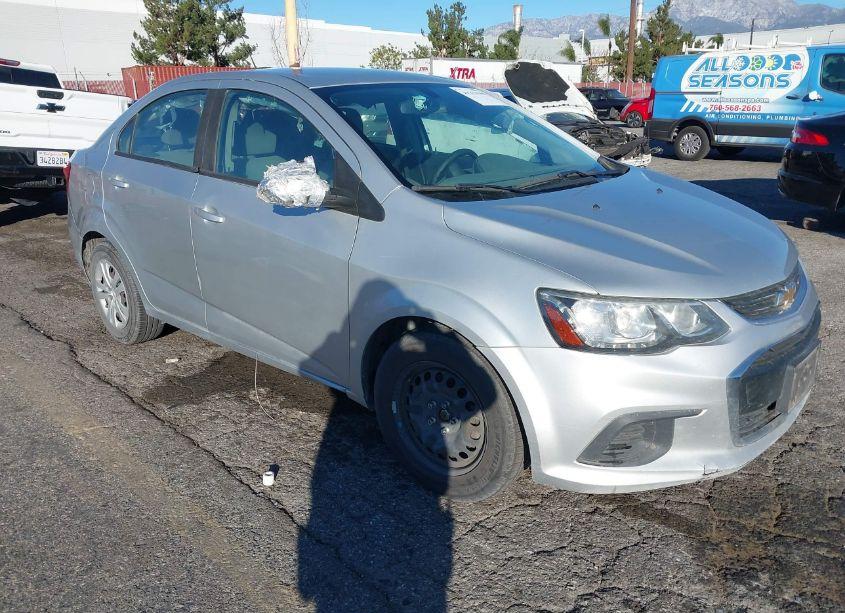 2017 Chevrolet Sonic LS AUTO (VIN 1G1JB5SGXH4146733) main photo