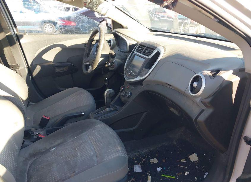 Photo 5 of 2017 Chevrolet Sonic LS AUTO (VIN 1G1JB5SGXH4146733)