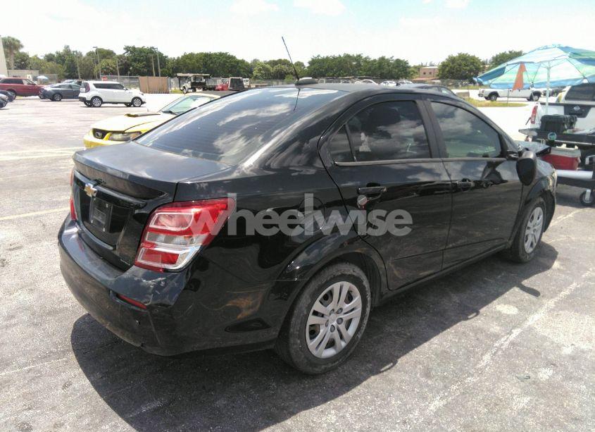 Photo 4 of 2017 Chevrolet Sonic LS AUTO (VIN 1G1JB5SH0H4153473)