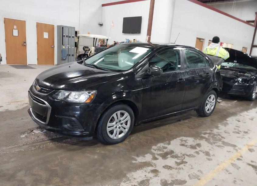 Photo 2 of 2018 Chevrolet Sonic LS AUTO (VIN 1G1JB5SH0J4109138)
