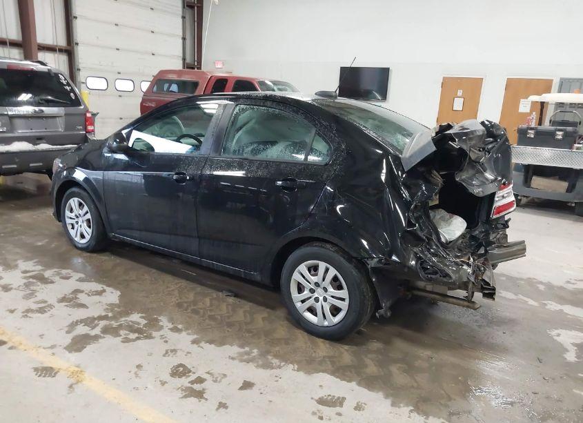 Photo 3 of 2018 Chevrolet Sonic LS AUTO (VIN 1G1JB5SH0J4109138)