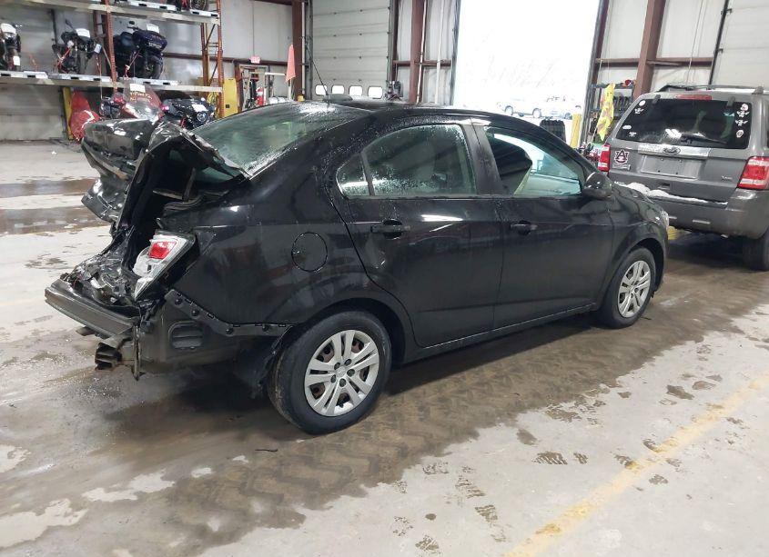 Photo 4 of 2018 Chevrolet Sonic LS AUTO (VIN 1G1JB5SH0J4109138)
