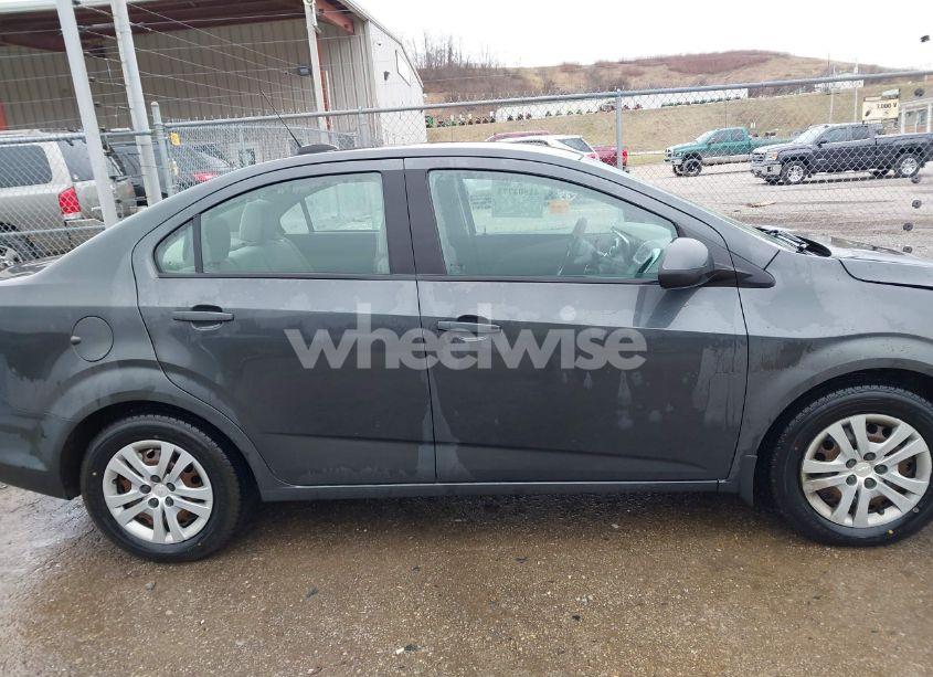 Photo 14 of 2017 Chevrolet Sonic LS AUTO (VIN 1G1JB5SH1H4162019)